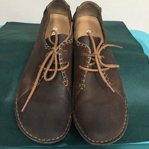 Clarks Jenny Mae oxfords